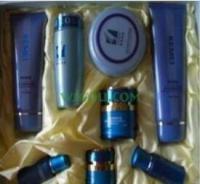 國產(chǎn)品牌化妝品與五金產(chǎn)品批發(fā)——南京雅美化妝品批發(fā)的多元化經(jīng)營